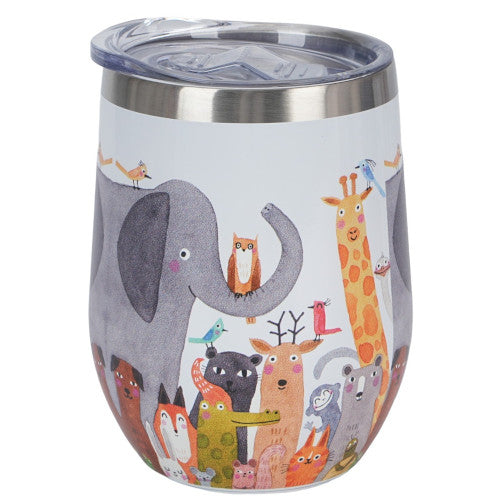 Vaso térmico blanco con dibujos coloridos de animales como elefante, jirafa y búho, tapa transparente.