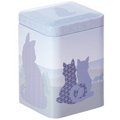 Lata rectangular azul con ilustraciones de gatos en tonos dorados y lilas, 100 gramos.